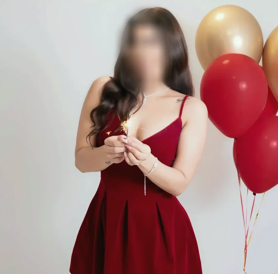 Aleksandra, 24